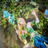 王者荣耀王昭君裸身美腿cos