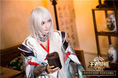 王者荣耀最美李白真人cos