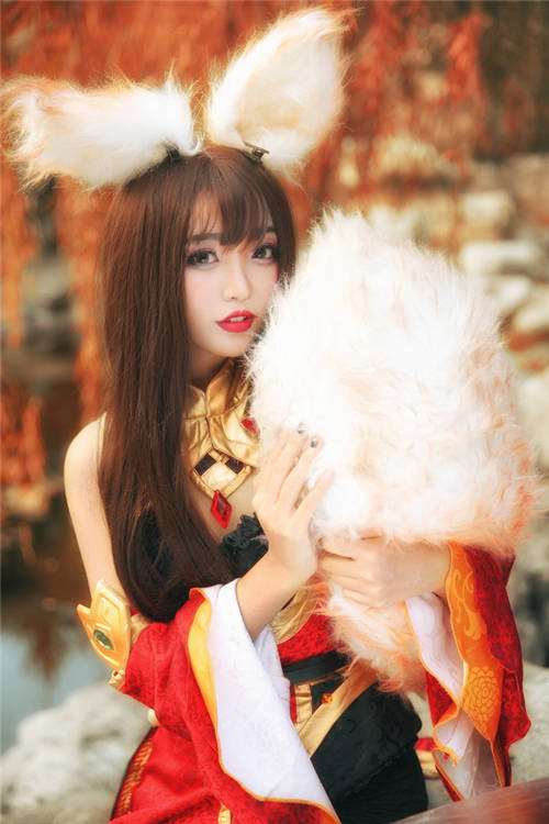 王者荣耀妲己穿丝袜cos