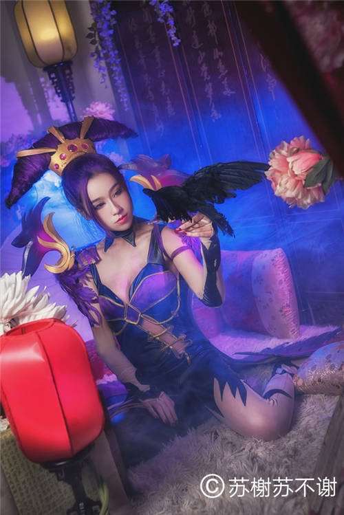 王者荣耀芈月穿丝袜cos