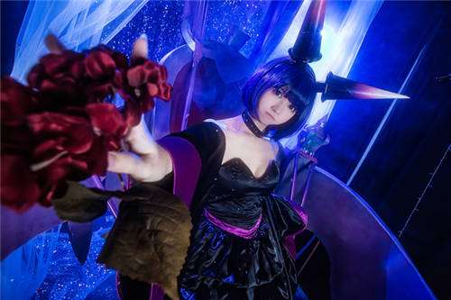 王者荣耀蔡文姬真人裸露cos