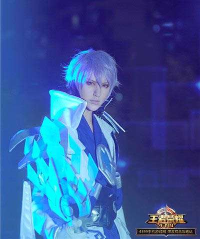 王者荣耀诸葛亮真人cos