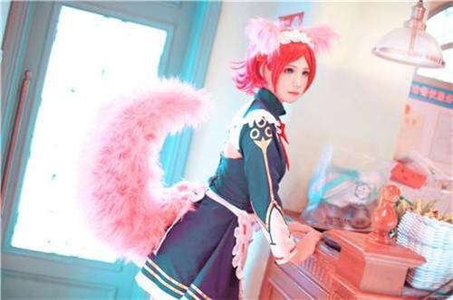 王者荣耀女仆妲己真人cos